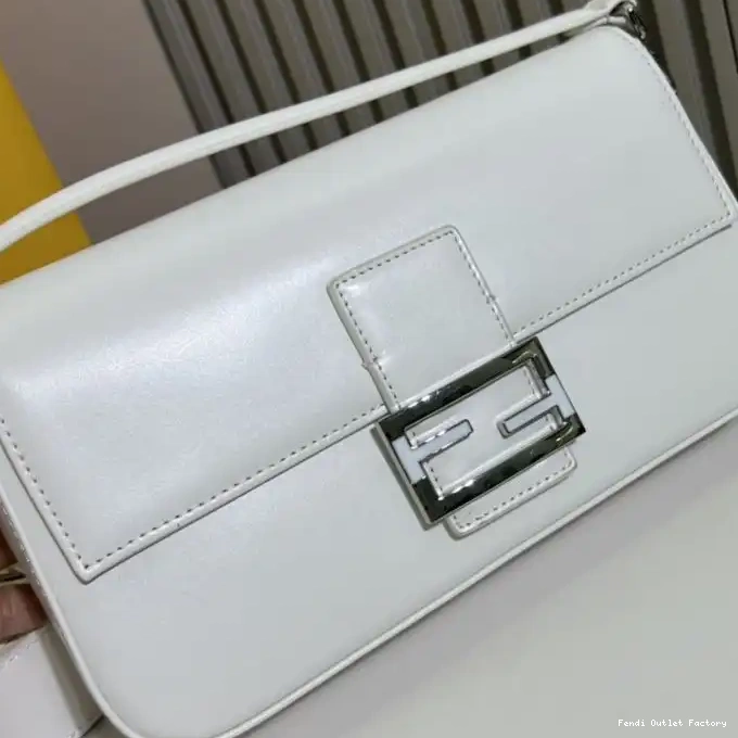 Affordable HOT Tiffany In White Bag Smooth Medium Leather Fendi Baguette 0325